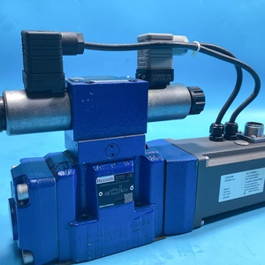 En stock R900704234 4WRKE10E100L-3X Vanne proportionnelle, taille 10, OBE - Product Image 3