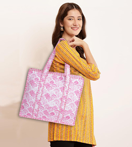Bolso de Playa Acolchado de Algodón Bohemio Blanco con Cierre de Cremallera, Ecológico y Duradero, Estilo de Moda para Todas las Estaciones - Product Image 6