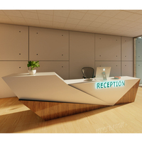 Comptoir de réception d'hôtel en marbre blanc, design de table de réception d'hôpital