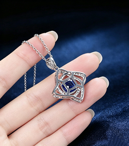 ชุดสปริงสุดหรู FYXL1131: จี้ดีไซน์รูปทรงรอมบัสคู่อเนกประสงค์ - Product Image 3