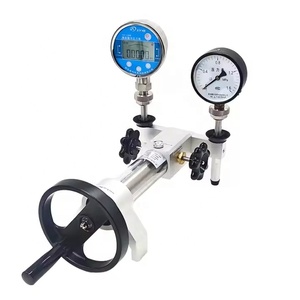 Pompe d'étalonnage hydraulique portable haute pression 220V 0-70Mpa avec commande manuelle et garantie 1 an - Product Image 5