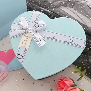New Paper Cardboard Covered Valentine's Day Heart Shaped Wedding Candy Flower Soap First Period Gift Packaging Box