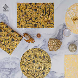 Mantel Individual de cuero dorado de PVC personalizable para vacaciones, boda, manteles individuales, decoración para fiestas, manteles decorativos para mesa de comedor - Product Image 1