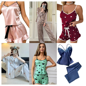 Nuevos Productos: Conjunto de Pijama de Satén para Mujer con Estampado de Corazones, Sin Mangas, Cuello en V, Dos Piezas, Estilo Shorts de Verano, Ajuste Suave y Sexy - Product Image 1