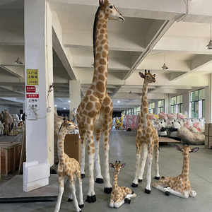 รูปปั้นยีราฟขนาดเท่าตัวจริงสั่งทำพิเศษ  พร้อมอุปกรณ์ประกอบฉากช้างขนาดใหญ่ทำจากไฟเบอร์กลาส สำหรับงานธีมซาฟารี - Product Image 1