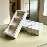Boîte d'emballage de luxe personnalisée Forest Packing avec poignée et fenêtre coulissante en papier pour macarons et desserts