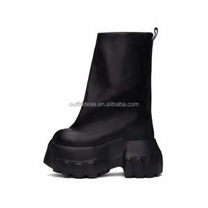 Scarpe da <span class=keywords><strong>donna</strong></span> con tacco alto a punta tonda in pelle di vitello Unisex originali scarpe eleganti con plateau nere da uomo Hollywood Mega stivali da trattore svasati - Product Image 1