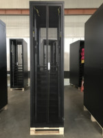Baie de serveur 19U robuste en acier épaissi avec porte verrouillable et panneaux ventilés