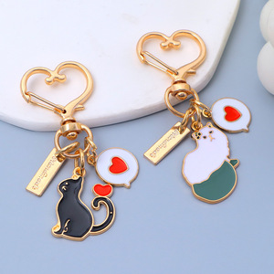 Porte-clés en métal émaillé en alliage, motif chat de dessin animé mignon, breloques d'amour rouges, chaton, pendentif pour étui d'écouteurs <span class=keywords><strong>AirPods</strong></span>, sac, cadeau - Product Image 4