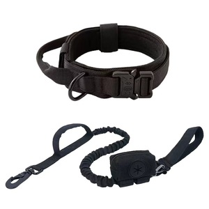 Correa Táctica para Perro con Bungee Absorbente de Impactos y Porta Bolsas para Excrementos - Product Image 5