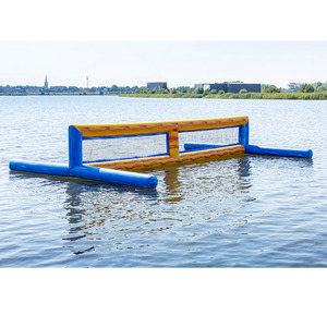 Parc aquatique flottant en eau libre avec plateforme d'équilibre, rouleau pneumatique et balançoire - Product Image 3