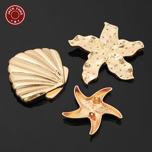 Boutons en métal de la marque Button Factory, formes irrégulières personnalisées, logo gravé, boutons décoratifs pour accessoires vestimentaires - Product Image 4