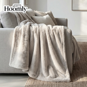 <span class=keywords><strong>Coperta</strong></span> in Finta Pelliccia di Lusso Hoomly 150x180cm, Morbida e Delicata sulla Pelle, <span class=keywords><strong>Coperta</strong></span> Decorativa Moderna per Casa, Hotel, Festività - Product Image 5