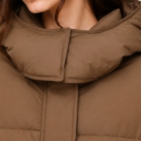 Veste courte matelassée à capuche pour femme, manteau d'hiver rembourré - Tissu recyclé écologique, service de logo personnalisé ODM OEM