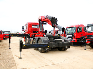 <span class=keywords><strong>Camion</strong></span> tracteur Shacman 6X4 Shenbai <span class=keywords><strong>35</strong></span> tonnes avec grue articulée hydraulique pliable à flèche articulée, télécommande, pompe Huade, modèle court - Product Image 6