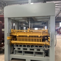 Machine à Briques Automatique 8-15 pour la Production de Blocs et de Pavés au Kirghizistan