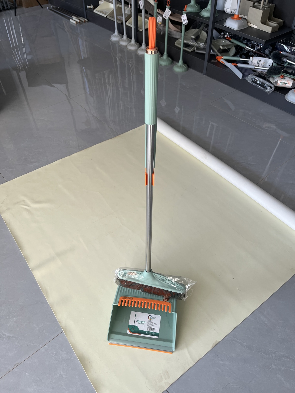 Gris argenté/Vert foncé