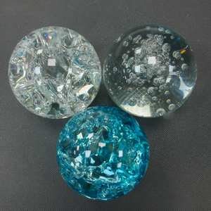 उच्च गुणवत्ता वाले सफेद पीले सोडा-चूना ग्लास बर्फ दरार क्रिस्टल बॉल 50 मिमी क्षेत्र - Product Image 3