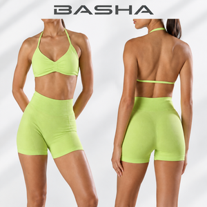 Completo Sportivo Estivo da Donna in Nylon Opaco Traspirante: Reggiseno con Schiena Aperta e Leggings a Tre Pezzi con Scollo a V e Alta Elasticità - Product Image 1