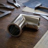 Raccord de tube en acier inoxydable 304/316, coude à 90°, avec vis de fixation pour main courante d'escalier, balustrade et tube de balustrade