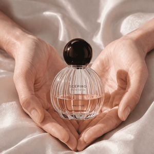 Elegante Botella de Perfume de Vidrio Vacía Personalizada con Pulverizador y Tapa Dorada de 50ml 100ml - Product Image 5