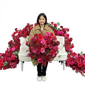 ดอกไฮเดรนเยียสีแดงแบบเป็นมิตรต่อสิ่งแวดล้อมสำหรับตกแต่งงานแต่งงาน ห้องจัดเลี้ยง และโต๊ะในวันคริสต์มาสและปีใหม่ - Product Image 1