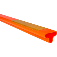 Poteau réfléchissant flexible M23 Orange Repo avec bornes de signalisation et canaux et délinéateurs à montage en surface