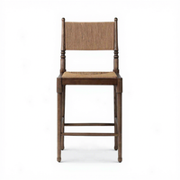 Chaise en bois rustique massif avec dossier en corde tressée et assise rembourrée, mobilier moderne pour salle à manger