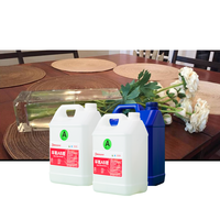 Résine époxy transparente à des fins d'eau artificielle dans des vases en verre pour de faux faux motifs de fleurs artificielles d'eau