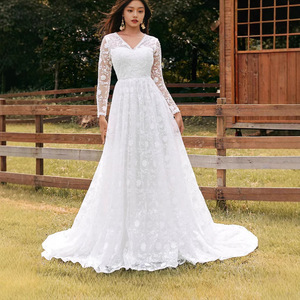 Vestido de Novia Blanco de Encaje con Cuello en V y Manga Larga, Corte en A, Cintura Natural, Tela de Poliéster - Product Image 4