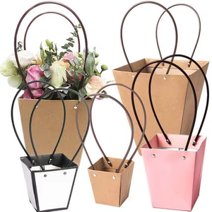 Custom Waterproof Kraft Paper Bouquet Flower Gift Bag Valentine's Day <strong>Wedding</strong> Rose Party Flower Packaging Bags With Flat Handle - Product Image 3
