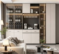 Armoire à vin intégrée moderne sur mesure, meuble bar vitrine à cadre doré avec éclairage LED, buffet de rangement pour salle à manger