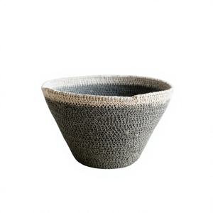 Bol rond en jonc de mer tressé à la main, style bohème, avec bordure bicolore, pour table à manger, bol empilable, bol de rangement décoratif - Product Image 1
