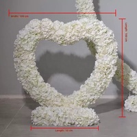 Fournitures pour la planification d'événements : Centre de table en fleurs artificielles blanches, support de toile de fond en forme de cœur pour arche de mariage, pour église