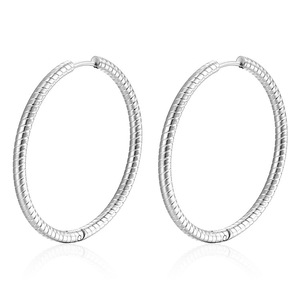 Boucles d'oreilles créoles en acier inoxydable plaqué or 18 carats pour femmes |   Boucles d'oreilles Huggie texturées tendance |   Hypoallergénique, ne se décolore pas |   37 mm x 2 - Product Image 5