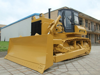 Bulldozer sur chenilles hydraulique diesel PD165Y de marque chinoise réputée avec ripper à dent unique