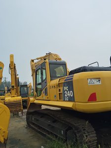 Machines de construction de bonne qualité 24 tonnes ont utilisé des excavatrices KOMATSU PC240 de KOMATSU - Product Image 2