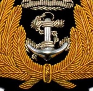 Raf Blazer Nữ Hoàng Vương Miện Hat Huy Hiệu Dây Vàng Hat Phù Hiệu Tùy Chỉnh Thực hiện Bán Buôn Tay Thêu Phù Hiệu Chất Lượng Tuyệt Vời Handmade - Product Image 4