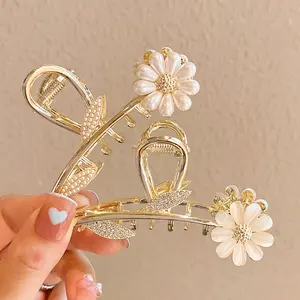 Großhandel Korean Ins Luxus Haarschmuck Glänzende Opal Blume Strass Metall Haar Klaue Clips Für Frau Mädchen Dickes Haar