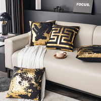 Ensemble de housses de coussin en velours décoratif de luxe de taille personnalisée pour la maison estampage à chaud moderne 45x45cm housses de coussin d'oreiller