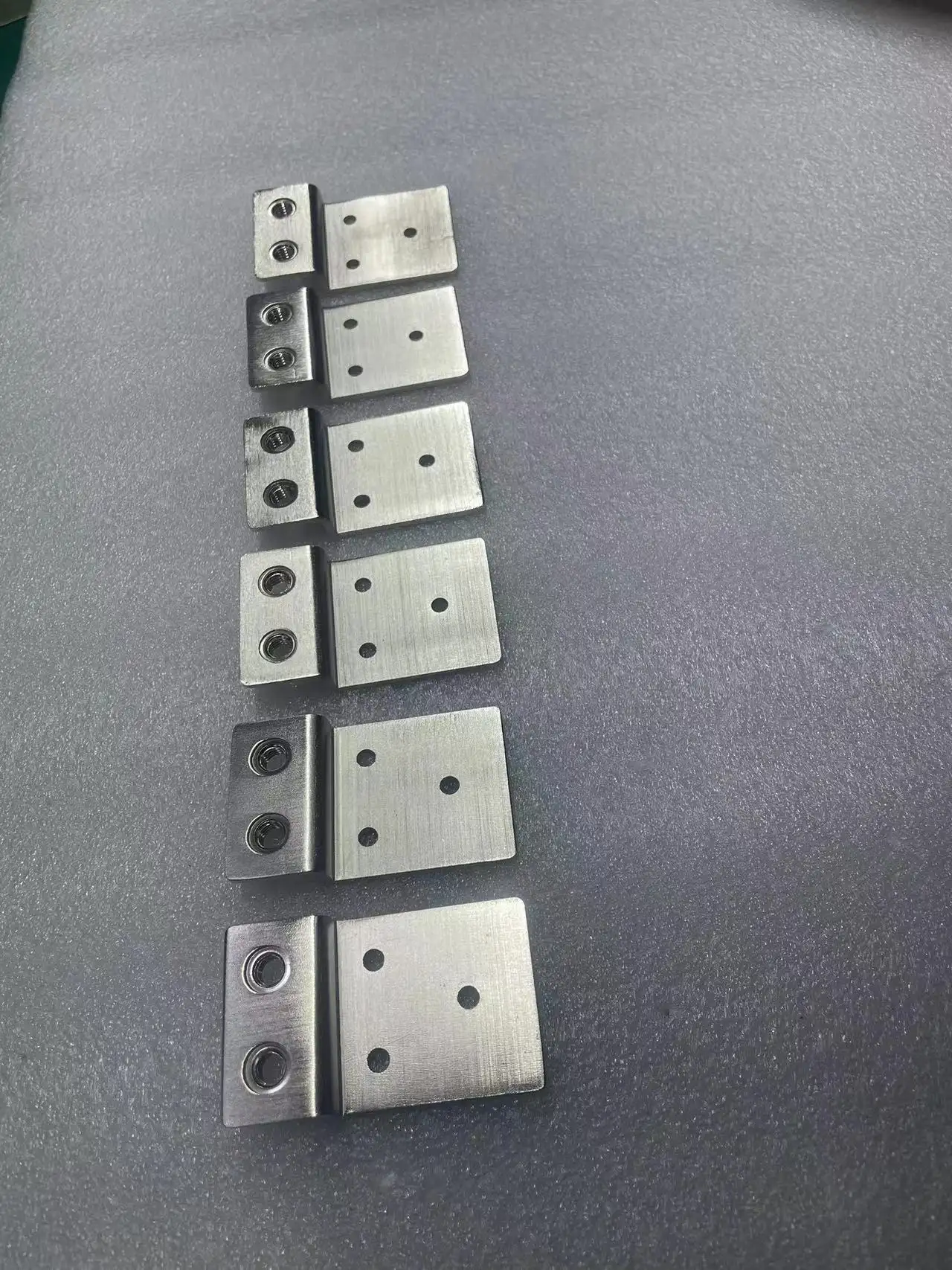 Connection tabsSeries busbarBattery pack connectionAluminum busbar