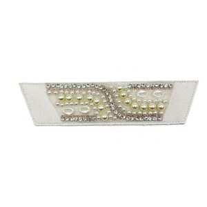 Accessoires personnalisés pour sandales tissées en perles de <span class=keywords><strong>diamant</strong></span>, traitement semi-fin des empeignes de pantoufles en strass - Product Image 2