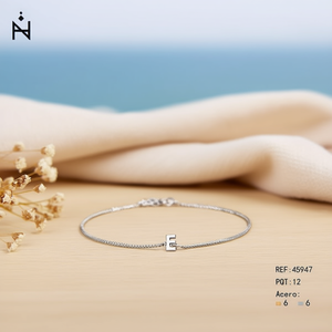 Chaîne de cheville en acier inoxydable lettre E, design minimaliste pour femme, bijoux tendance - Product Image 3