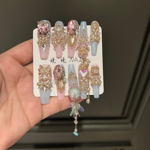 Vente en gros Ongles artificiels 3D de luxe faits à la main Ongles de presse en gel mi-longs <span class=keywords><strong>Carré</strong></span> Bling Strass Manucure brillante pour les doigts - Product Image 5