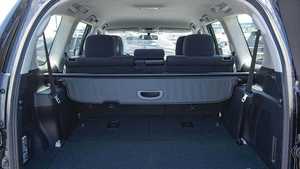 Toyota <span class=keywords><strong>Prado</strong></span> <span class=keywords><strong>TXL</strong></span> 2.8L Diesel SUV d'occasion <span class=keywords><strong>2022</strong></span> - Product Image 2
