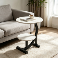 Table d'appoint carrée en forme de C à double niveau, motif marbre, plateau en pierre frittée, structure métallique, table d'appoint de rangement pour salon