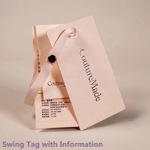 Etiqueta Colgante Personalizada al por Mayor <span class=keywords><strong>con</strong></span> Logotipo en Dorado, Etiqueta de Marca en Relieve <span class=keywords><strong>con</strong></span> <span class=keywords><strong>Cinta</strong></span> de Grosgrain, Etiqueta de Lujo <span class=keywords><strong>para</strong></span> <span class=keywords><strong>Ropa</strong></span> - Product Image 1