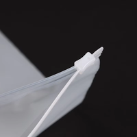 Sac d'emballage pour vêtements à fond carré recyclable personnalisé D1009D avec fermeture éclair et logo imprimé pour ordinateur et écouteurs