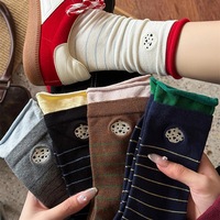 Chaussettes pour femmes à blocs de couleurs d'automne, mi-mollet, à double revers retroussé, broderie de dessins animés, sans couture