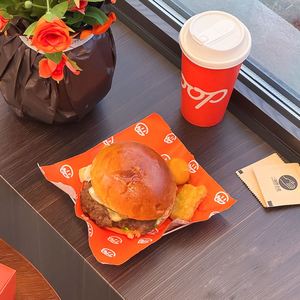 Custom Eco-Friendly Disposable Waterproof Food Grade <b>Burger</b> <b>Wrap</b> PE Coated Single-Sided French Fries Packaging <b>Paper</b> - Product Image 6